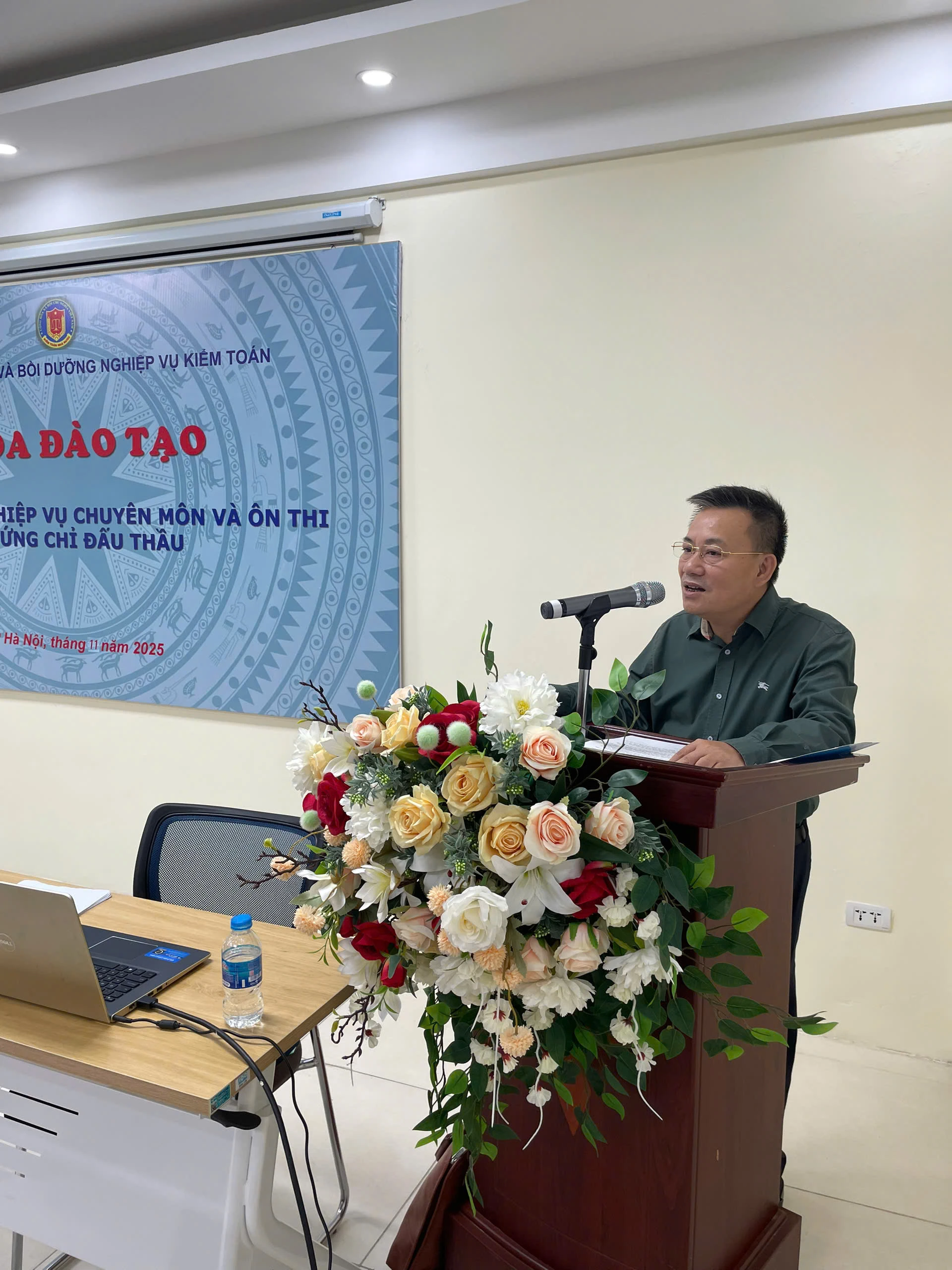 Khai giảng khóa học “Bồi dưỡng nghiệp vụ chuyên môn và ôn thi chứng chỉ về đấu thầu”